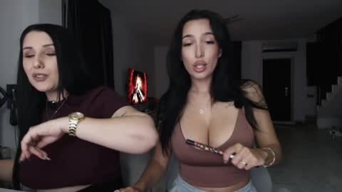 Snapshot of gabrielaaxxx chatting on 04/18/26, 09:37 i love to squirt online show from 04/18/26, 09:37