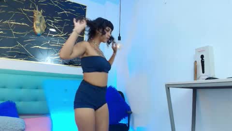 Snapshot of gabrielacortez chatting on 09/30/25, 12:10 GABRIELA online show from 09/30/25, 12:10