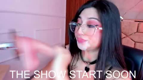 Snapshot of gabrielakassi chatting on 11/17/25, 11:16 Gabriela Kassi online show from 11/17/25, 11:16