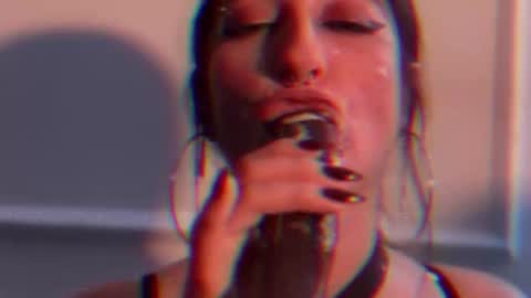 Snapshot of gabrielakassi chatting on 11/26/25, 10:49 Gabriela Kassi online show from 11/26/25, 10:49