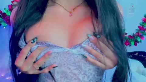 Snapshot of gabrielam_ms chatting on 12/28/24, 10:02 Gabriela Evans MS online show from 12/28/24, 10:02