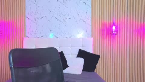 Snapshot of gabrielam_ms chatting on 01/15/25, 10:13 Gabriela Evans MS online show from 01/15/25, 10:13