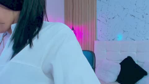 Snapshot of gabrielam_ms chatting on 01/18/25, 02:03 Gabriela Evans MS online show from 01/18/25, 02:03