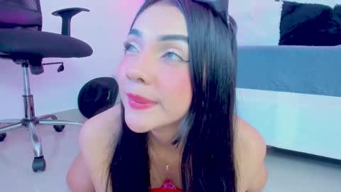 Snapshot of gabrielam_ms chatting on 02/13/25, 10:33 Gabriela Evans MS online show from 02/13/25, 10:33