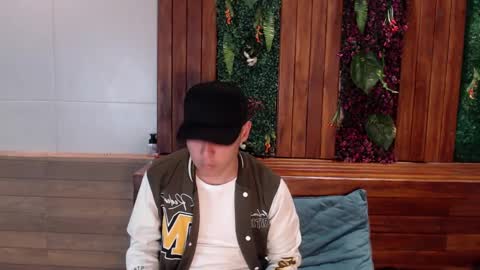 Snapshot of gabriell_ramirez_ chatting on 02/01/25, 10:48 gabriell_ramirez_ online show from 02/01/25, 10:48