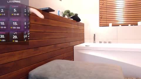 Snapshot of gabriell_ramirez_ chatting on 02/17/25, 09:56 gabriell_ramirez_ online show from 02/17/25, 09:56