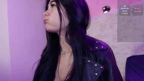 Snapshot of gabriella27_ chatting on 11/20/25, 01:39 gabriella online show from 11/20/25, 01:39