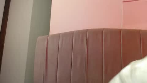 Snapshot of gabriella27_ chatting on 02/17/26, 01:29 gabriella online show from 02/17/26, 01:29