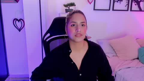 Snapshot of gabriella__tom chatting on 02/11/25, 11:44 Gabriella online show from 02/11/25, 11:44