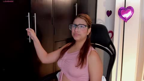 Snapshot of gabriella__tom chatting on 02/18/25, 11:52 Gabriella online show from 02/18/25, 11:52