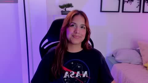 Snapshot of gabriella__tom chatting on 02/22/25, 02:39 Gabriella online show from 02/22/25, 02:39