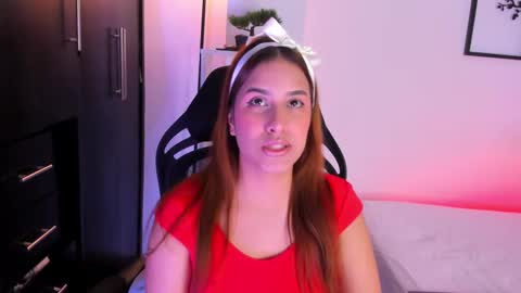 Snapshot of gabriella__tom chatting on 09/17/25, 09:38 Gabriella online show from 09/17/25, 09:38