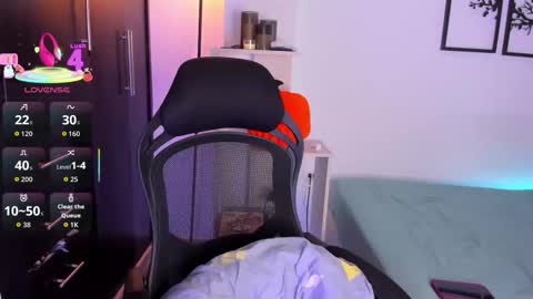 Snapshot of gabriella__tom chatting on 10/02/25, 11:34 Gabriella online show from 10/02/25, 11:34