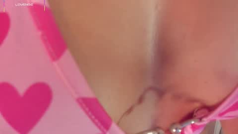 Snapshot of gabriella_ortiz chatting on 11/10/25, 07:24 gabriella ortiz online show from 11/10/25, 07:24