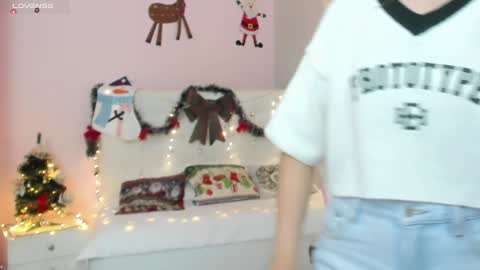 Snapshot of gabriellahoney18 chatting on 12/13/24, 08:26 Gabriella online show from 12/13/24, 08:26