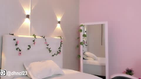 Snapshot of gabriellahoney18 chatting on 01/30/25, 11:34 Gabriella online show from 01/30/25, 11:34