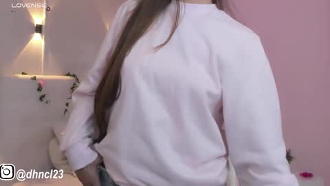 Snapshot of gabriellahoney18 chatting on 02/11/25, 07:16 Gabriella online show from 02/11/25, 07:16