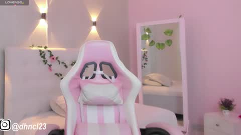 Snapshot of gabriellahoney18 chatting on 02/26/25, 08:54 Gabriella online show from 02/26/25, 08:54