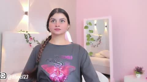 Snapshot of gabriellahoney18 chatting on 03/03/25, 07:17 Gabriella online show from 03/03/25, 07:17