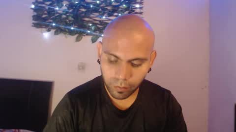 Snapshot of gabrielle_ramirez chatting on 10/05/25, 10:29 Gabriel online show from 10/05/25, 10:29