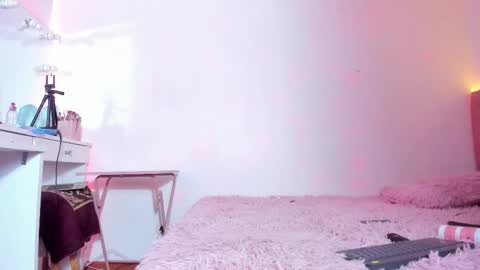   online show from 12/01/25, 03:06