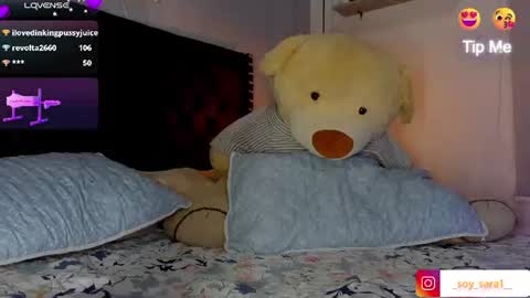 Snapshot of gabriiieela_ chatting on 06/11/26, 12:32 Sara online show from 06/11/26, 12:32