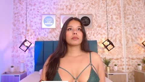 Snapshot of gabriqueen_gh chatting on 02/26/25, 11:09 Gaby online show from 02/26/25, 11:09
