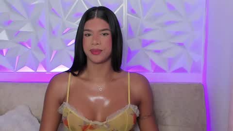 Gabriela  online show from 10/09/25, 07:56