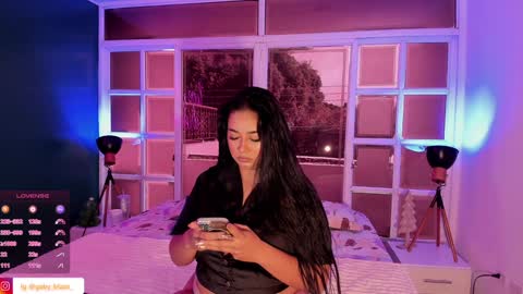 Snapshot of gaby_blaze chatting on 12/30/24, 08:36 Gaby Blaze online show from 12/30/24, 08:36