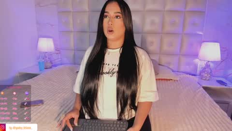 Snapshot of gaby_blaze chatting on 01/14/25, 05:56 Gaby Blaze online show from 01/14/25, 05:56