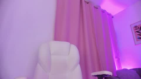 Snapshot of gaby_foox chatting on 05/27/26, 04:20 gaby online show from 05/27/26, 04:20