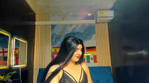 Snapshot of gaby_gil_ chatting on 06/18/26, 12:53 GABY GIL online show from 06/18/26, 12:53