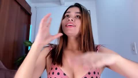 Snapshot of gaby_girl chatting on 01/26/25, 11:08    online show from 01/26/25, 11:08