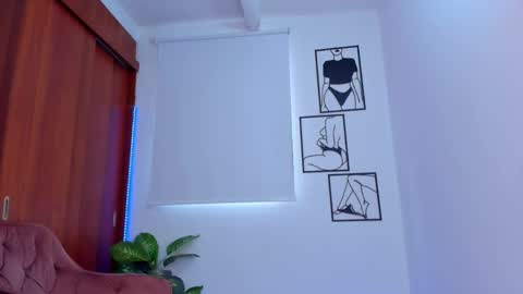 Snapshot of gaby_girl chatting on 09/10/25, 08:20    online show from 09/10/25, 08:20