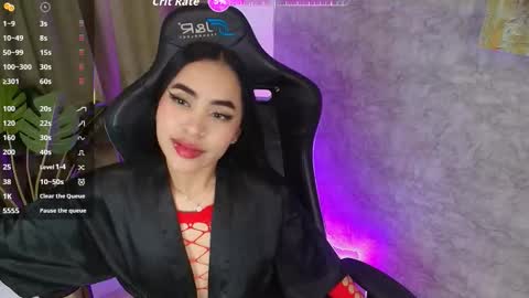 Snapshot of gaby_montiel chatting on 10/19/25, 01:39 online show from 10/19/25, 01:39