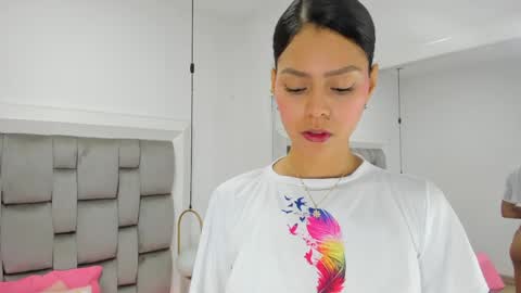 Snapshot of gaby_smit__ chatting on 04/07/26, 11:43 GABRIELA online show from 04/07/26, 11:43