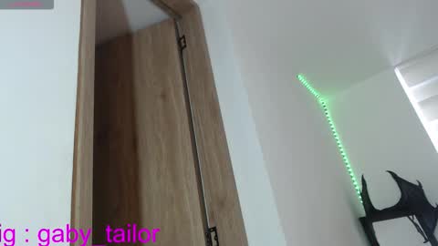 Snapshot of gaby_tailor_ chatting on 11/05/25, 02:06 Gaby online show from 11/05/25, 02:06