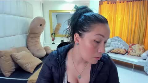 Snapshot of gaby_trent chatting on 12/10/24, 03:55 gabriela online show from 12/10/24, 03:55