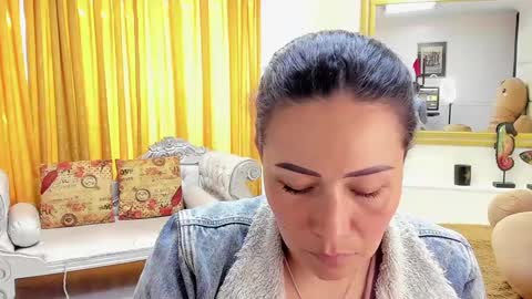 Snapshot of gaby_trent chatting on 12/24/24, 03:05 gabriela online show from 12/24/24, 03:05