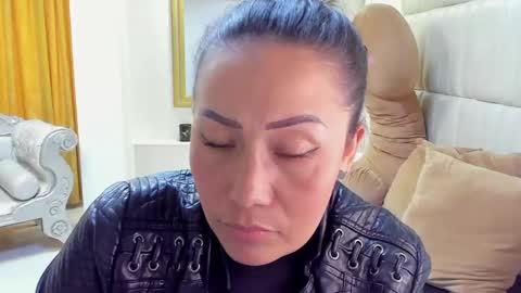 Snapshot of gaby_trent chatting on 01/15/25, 06:29 gabriela online show from 01/15/25, 06:29