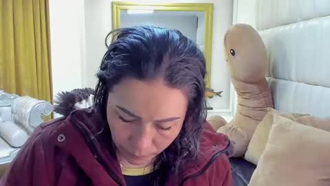 Snapshot of gaby_trent chatting on 01/16/25, 10:10 gabriela online show from 01/16/25, 10:10