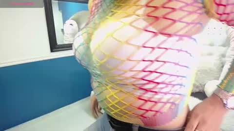 Snapshot of gaby_trent chatting on 02/11/25, 04:56 gabriela online show from 02/11/25, 04:56