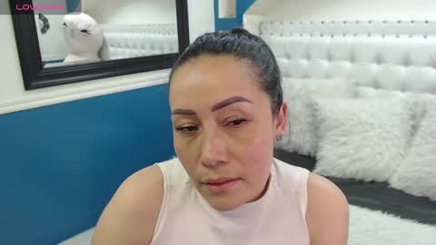 Snapshot of gaby_trent chatting on 02/21/25, 06:04 gabriela online show from 02/21/25, 06:04