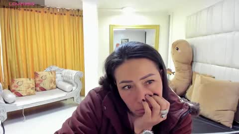 Snapshot of gaby_trent chatting on 02/27/25, 12:02 gabriela online show from 02/27/25, 12:02