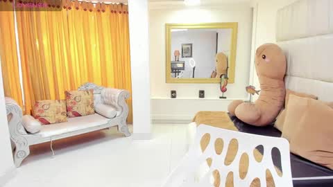 Snapshot of gaby_trent chatting on 02/28/25, 01:25 gabriela online show from 02/28/25, 01:25