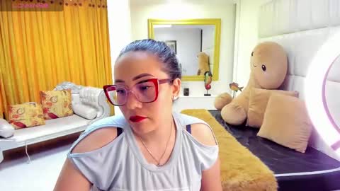 Snapshot of gaby_trent chatting on 03/01/25, 07:59 gabriela online show from 03/01/25, 07:59