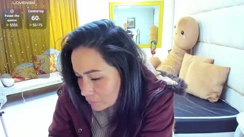 Snapshot of gaby_trent chatting on 03/04/25, 08:05 gabriela online show from 03/04/25, 08:05