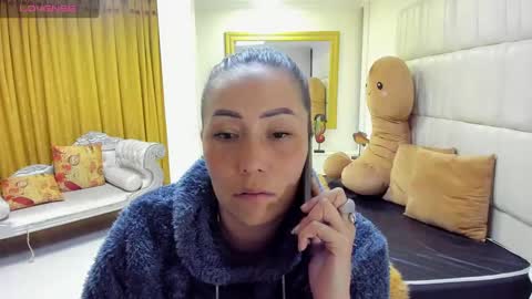 Snapshot of gaby_trent chatting on 03/06/25, 07:54 gabriela online show from 03/06/25, 07:54