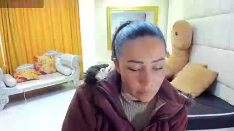 Snapshot of gaby_trent chatting on 03/12/25, 06:55 gabriela online show from 03/12/25, 06:55