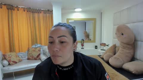 Snapshot of gaby_trent chatting on 09/11/25, 03:23 gabriela online show from 09/11/25, 03:23